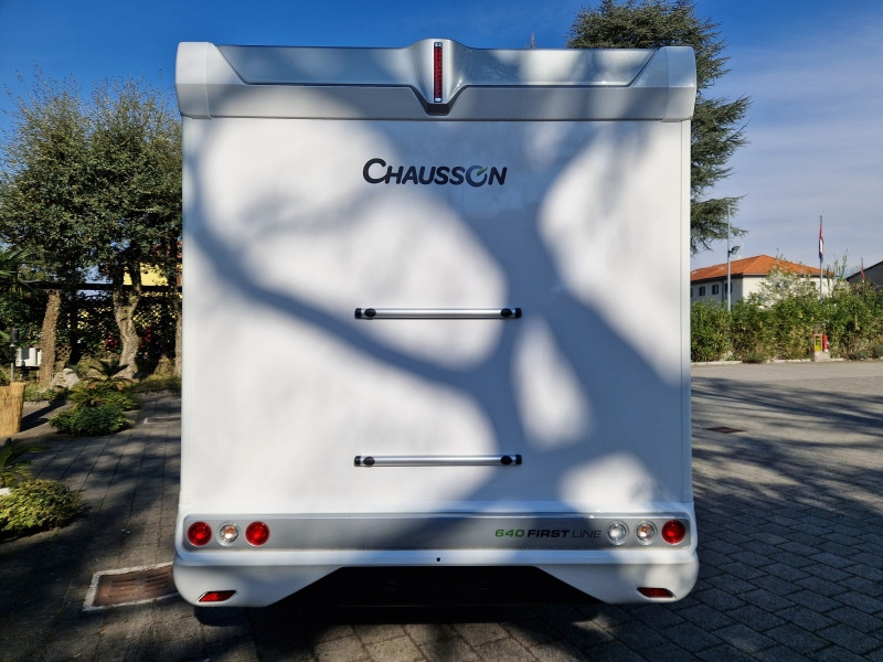 Chausson 640 First Line Ford - Poluintegrirani kamper: slika Chausson 640 First Line Ford - Poluintegrirani kamper Chausson 640 First Line Ford - Poluintegrirani kamper: slika Chausson 640 First Line Ford - Poluintegrirani kamper