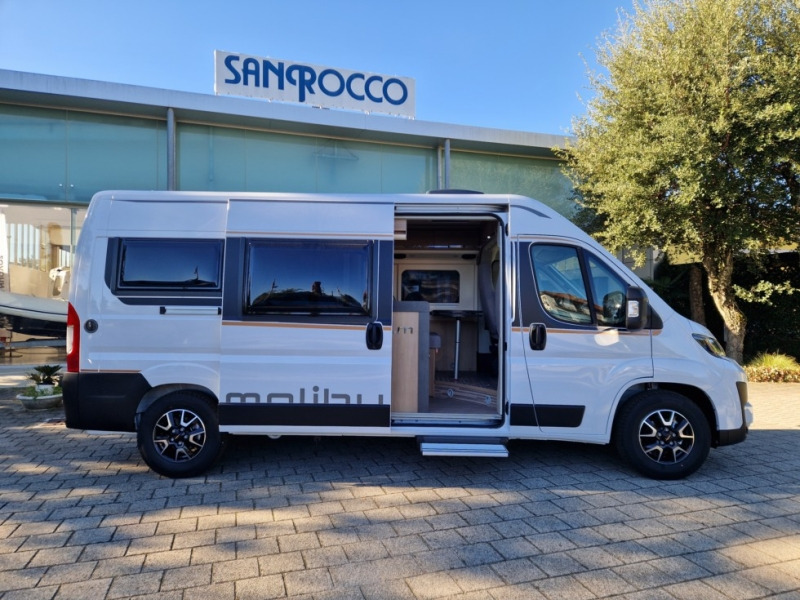 Malibu Van Comfort 600 DB - Kamp kombi: slika Malibu Van Comfort 600 DB - Kamp kombi Malibu Van Comfort 600 DB - Kamp kombi: slika Malibu Van Comfort 600 DB - Kamp kombi