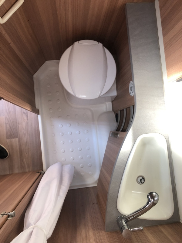 WEINSBERG CARAONE 480 EU - Kamp prikolica: slika WEINSBERG CARAONE 480 EU - Kamp prikolica WEINSBERG CARAONE 480 EU - Kamp prikolica: slika WEINSBERG CARAONE 480 EU - Kamp prikolica