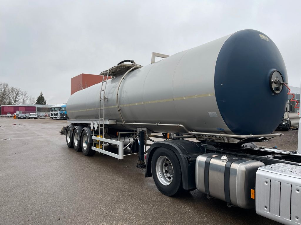 Magyar ADR 7 units - Poluprikolica cisterna: slika Magyar ADR 7 units - Poluprikolica cisterna Magyar ADR 7 units - Poluprikolica cisterna: slika Magyar ADR 7 units - Poluprikolica cisterna