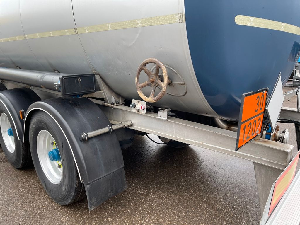 Magyar ADR 7 units - Poluprikolica cisterna: slika Magyar ADR 7 units - Poluprikolica cisterna Magyar ADR 7 units - Poluprikolica cisterna: slika Magyar ADR 7 units - Poluprikolica cisterna