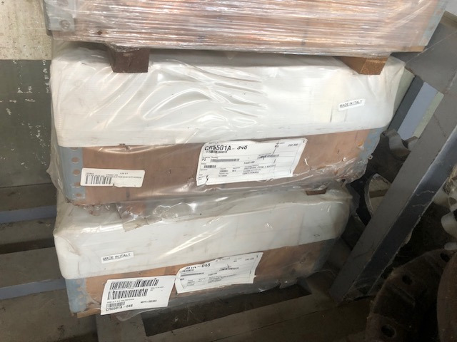 Caterpillar 325 track pin and bushing group - Dijelovi donjeg postroja za Bager: slika Caterpillar 325 track pin and bushing group - Dijelovi donjeg postroja za Bager Caterpillar 325 track pin and bushing group - Dijelovi donjeg postroja za Bager: slika Caterpillar 325 track pin and bushing group - Dijelovi donjeg postroja za Bager