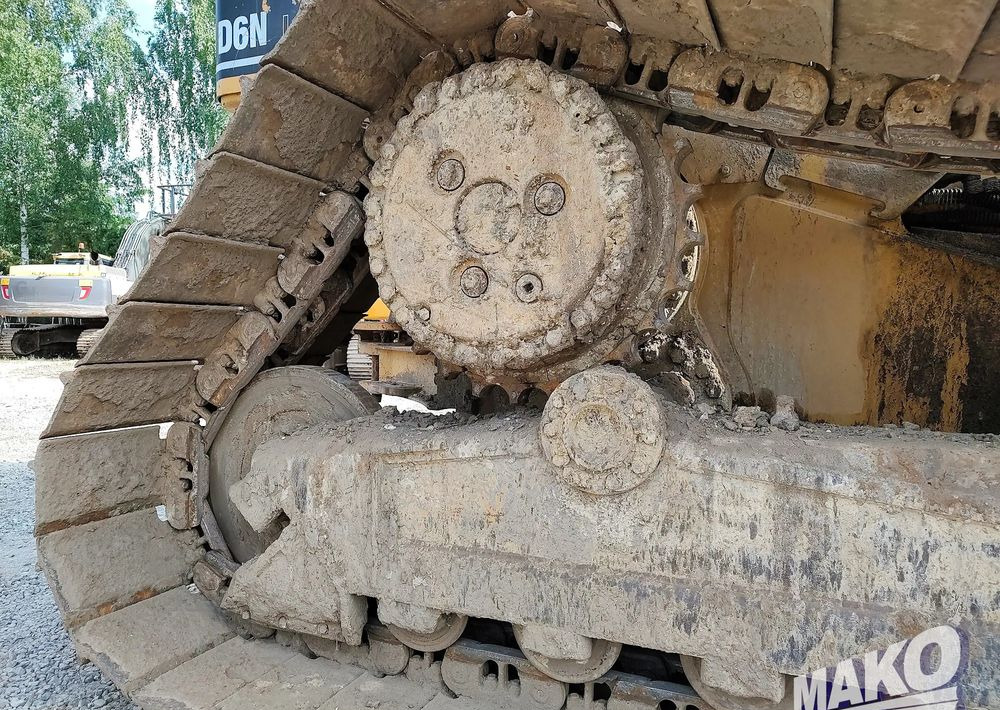 Buldožer Caterpillar D6N LGP: slika Buldožer Caterpillar D6N LGP Buldožer Caterpillar D6N LGP: slika Buldožer Caterpillar D6N LGP