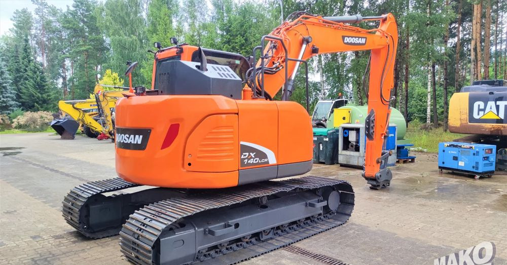 Doosan DX140LCR-5 - Bager gusjeničar: slika Doosan DX140LCR-5 - Bager gusjeničar Doosan DX140LCR-5 - Bager gusjeničar: slika Doosan DX140LCR-5 - Bager gusjeničar
