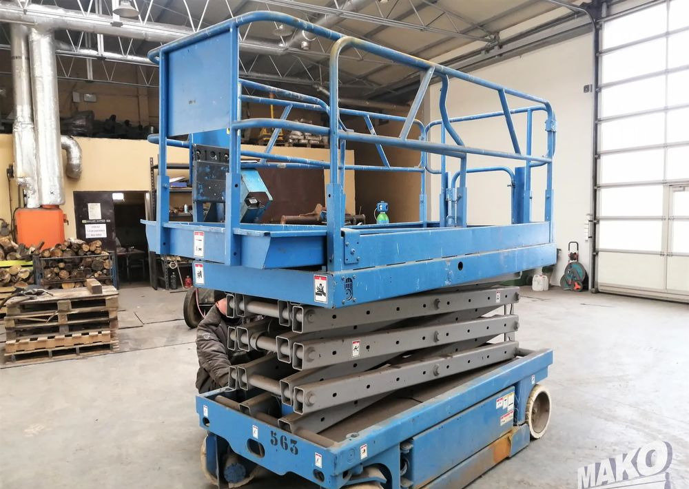 Genie GS 2046 - Škarasta podizna platforma: slika Genie GS 2046 - Škarasta podizna platforma Genie GS 2046 - Škarasta podizna platforma: slika Genie GS 2046 - Škarasta podizna platforma