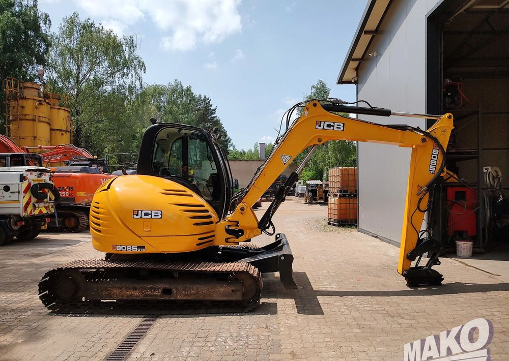 JCB 8085 ZTS - Bager gusjeničar: slika JCB 8085 ZTS - Bager gusjeničar JCB 8085 ZTS - Bager gusjeničar: slika JCB 8085 ZTS - Bager gusjeničar