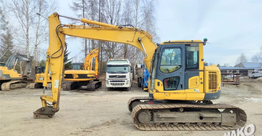 Komatsu PC138 US-8 - Bager gusjeničar: slika Komatsu PC138 US-8 - Bager gusjeničar Komatsu PC138 US-8 - Bager gusjeničar: slika Komatsu PC138 US-8 - Bager gusjeničar