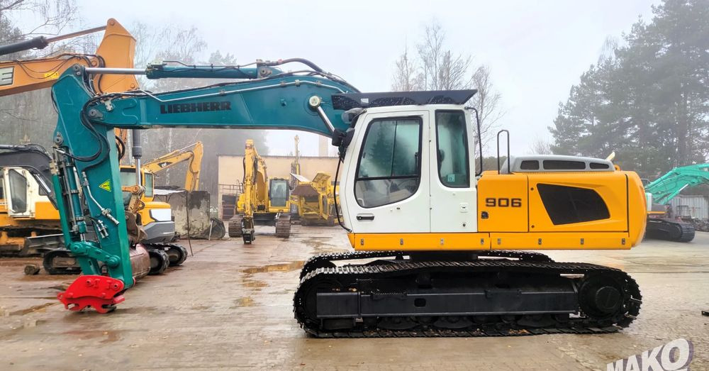 Liebherr R906 LC - Bager gusjeničar: slika Liebherr R906 LC - Bager gusjeničar Liebherr R906 LC - Bager gusjeničar: slika Liebherr R906 LC - Bager gusjeničar