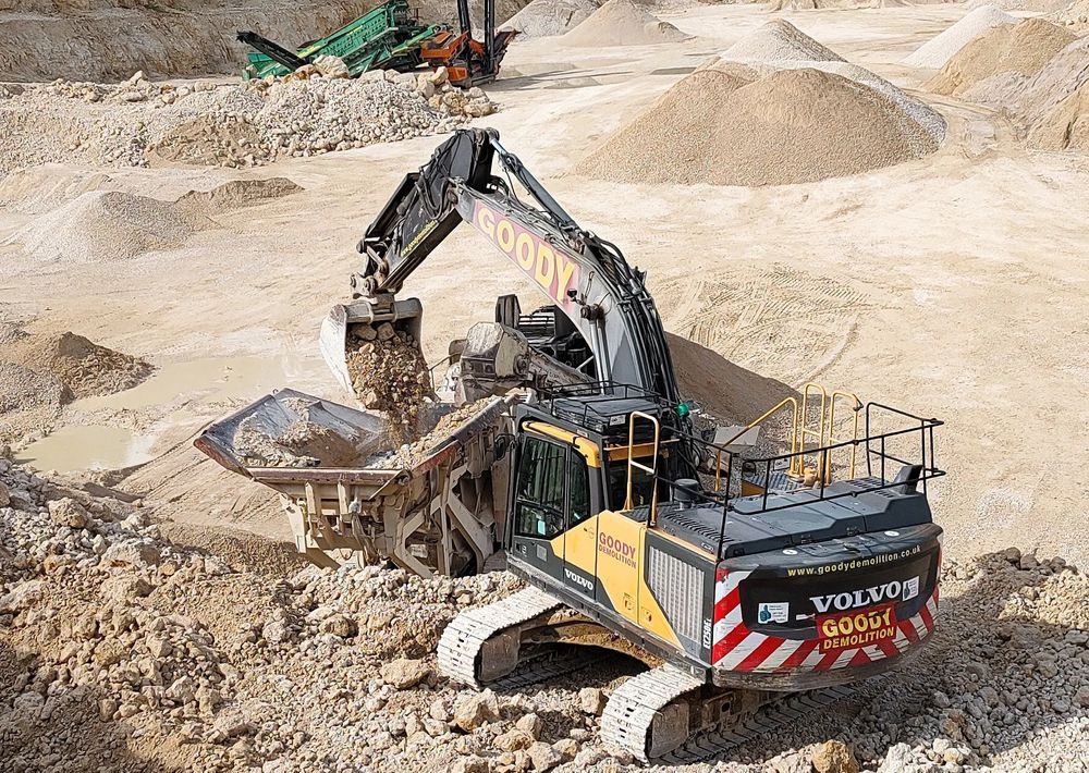 Volvo EC 250 EL - Bager gusjeničar: slika Volvo EC 250 EL - Bager gusjeničar Volvo EC 250 EL - Bager gusjeničar: slika Volvo EC 250 EL - Bager gusjeničar