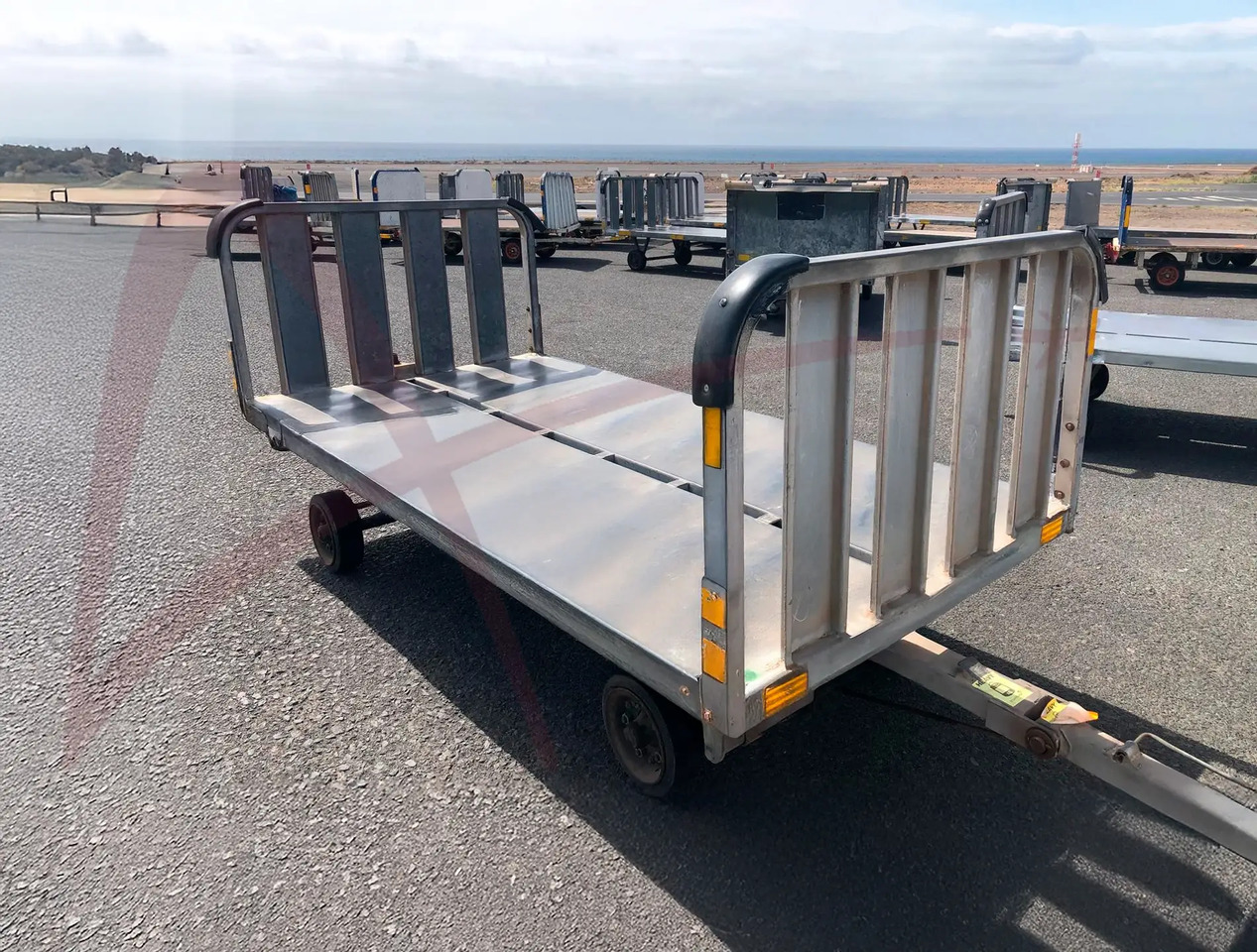 EINSA CE-2 - Aerodromska oprema: slika EINSA CE-2 - Aerodromska oprema EINSA CE-2 - Aerodromska oprema: slika EINSA CE-2 - Aerodromska oprema