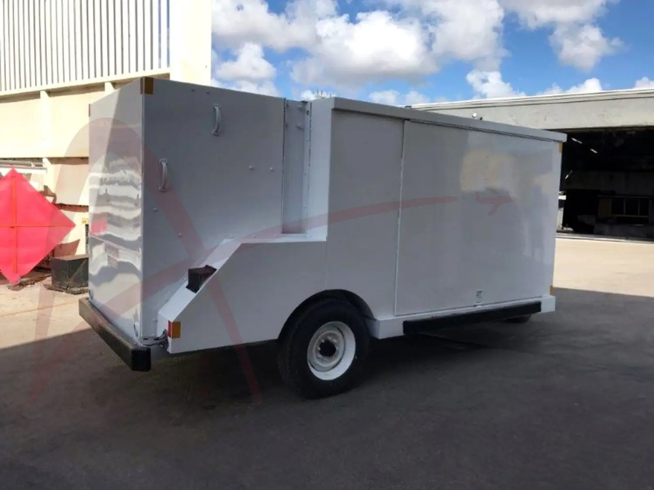 STEWART & STEVENSON TMAC-250 - Aerodromska oprema: slika STEWART & STEVENSON TMAC-250 - Aerodromska oprema STEWART & STEVENSON TMAC-250 - Aerodromska oprema: slika STEWART & STEVENSON TMAC-250 - Aerodromska oprema