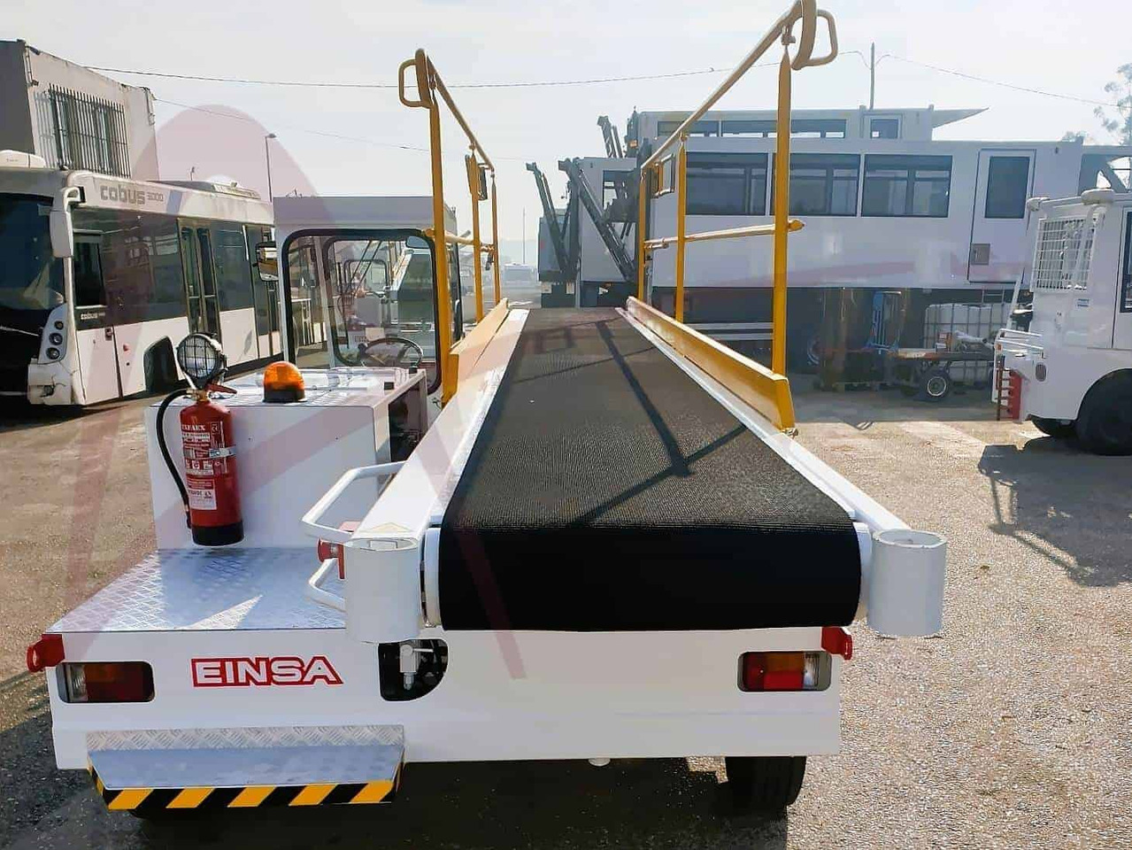 EINSA CDA-14B - Vozilo s transportnom trakom: slika EINSA CDA-14B - Vozilo s transportnom trakom EINSA CDA-14B - Vozilo s transportnom trakom: slika EINSA CDA-14B - Vozilo s transportnom trakom