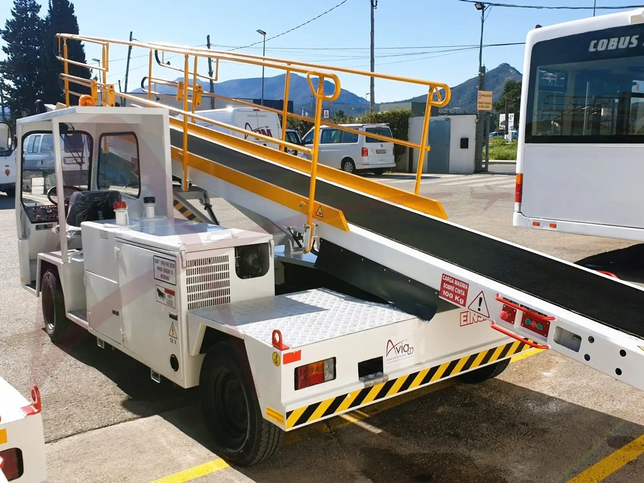 EINSA CDA-14B - Vozilo s transportnom trakom: slika EINSA CDA-14B - Vozilo s transportnom trakom EINSA CDA-14B - Vozilo s transportnom trakom: slika EINSA CDA-14B - Vozilo s transportnom trakom