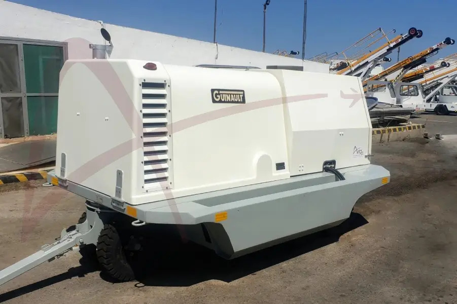 GUINAULT GA100V40D100 28 - Zemaljski agregat GPU: slika GUINAULT GA100V40D100 28 - Zemaljski agregat GPU GUINAULT GA100V40D100 28 - Zemaljski agregat GPU: slika GUINAULT GA100V40D100 28 - Zemaljski agregat GPU