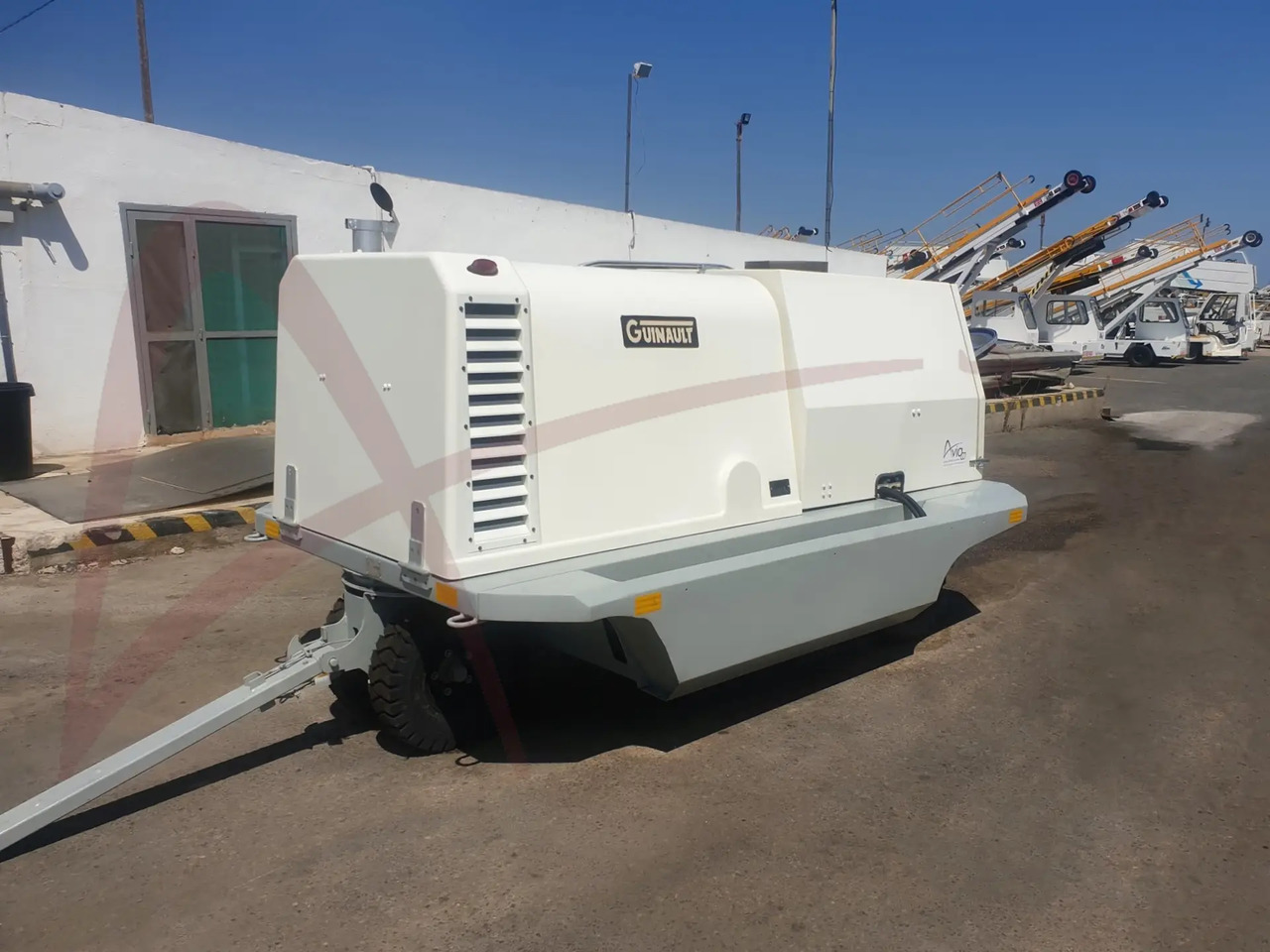 GUINAULT GA120V18D2100 - Zemaljski agregat GPU: slika  GUINAULT GA120V18D2100 - Zemaljski agregat GPU GUINAULT GA120V18D2100 - Zemaljski agregat GPU: slika  GUINAULT GA120V18D2100 - Zemaljski agregat GPU