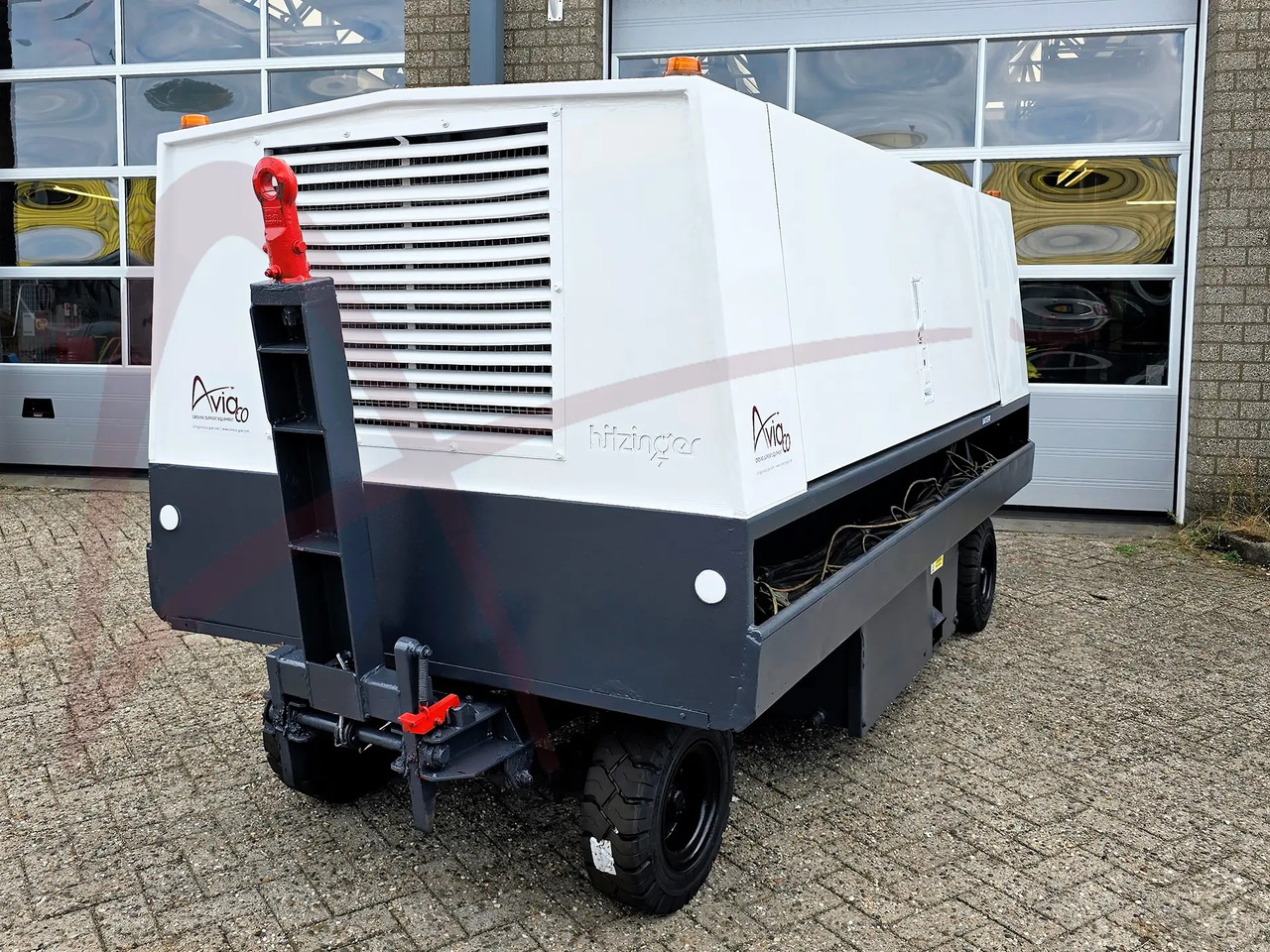 HITZINGER GPU120D - Zemaljski agregat GPU: slika HITZINGER GPU120D - Zemaljski agregat GPU HITZINGER GPU120D - Zemaljski agregat GPU: slika HITZINGER GPU120D - Zemaljski agregat GPU