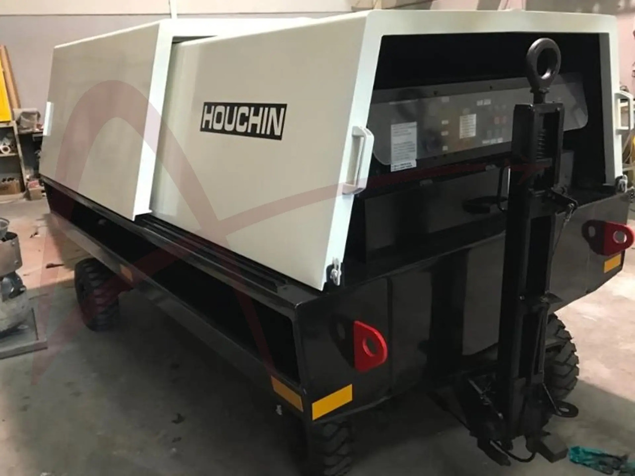 HOUCHIN D690DV - Zemaljski agregat GPU: slika HOUCHIN D690DV - Zemaljski agregat GPU HOUCHIN D690DV - Zemaljski agregat GPU: slika HOUCHIN D690DV - Zemaljski agregat GPU