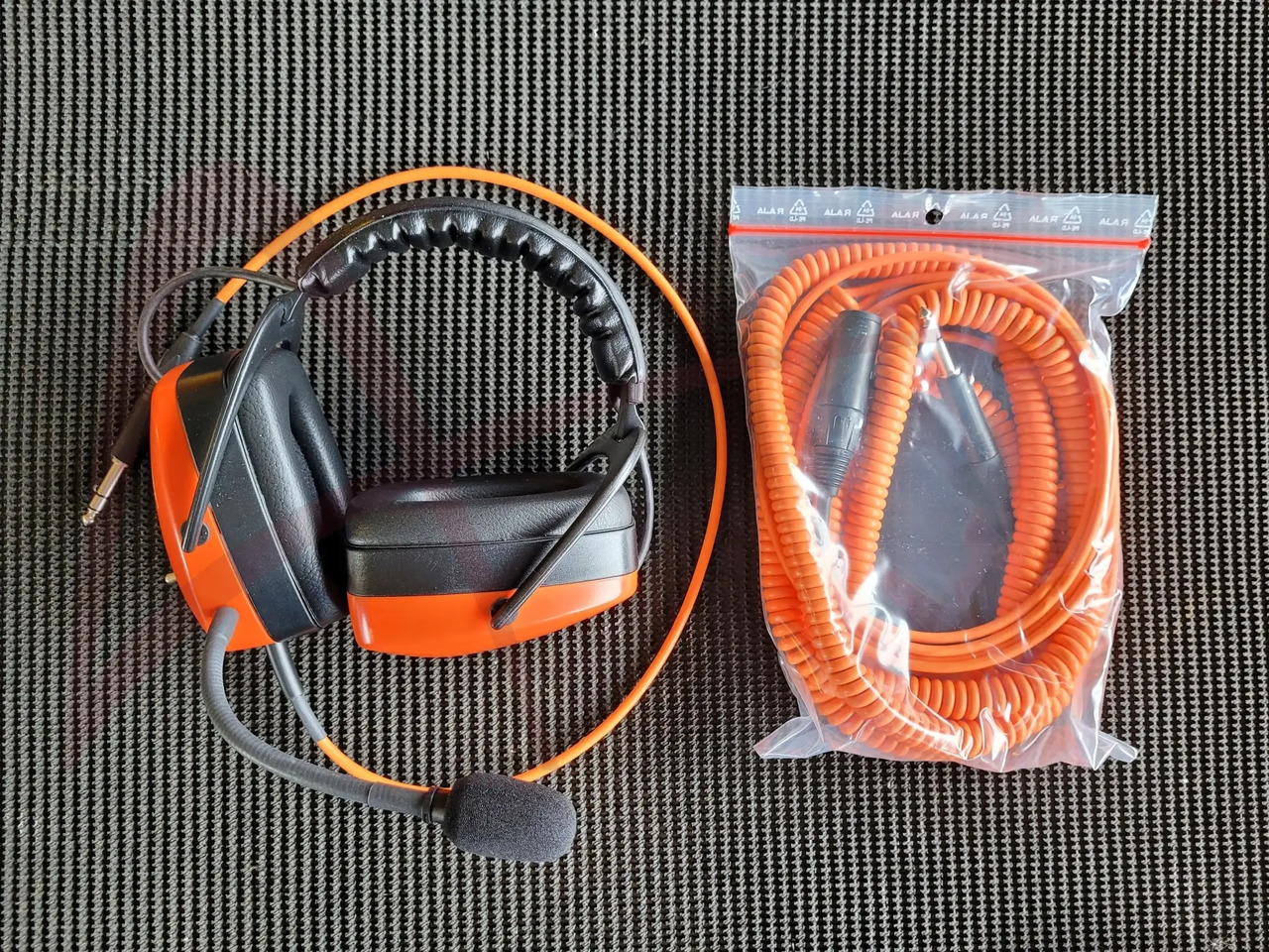 IPF HZ 3000 - Alat/ Oprema: slika IPF HZ 3000 - Alat/ Oprema IPF HZ 3000 - Alat/ Oprema: slika IPF HZ 3000 - Alat/ Oprema