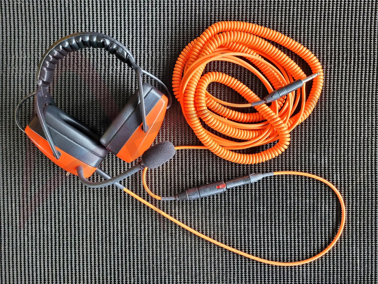 IPF HZ 3000 - Alat/ Oprema: slika IPF HZ 3000 - Alat/ Oprema IPF HZ 3000 - Alat/ Oprema: slika IPF HZ 3000 - Alat/ Oprema