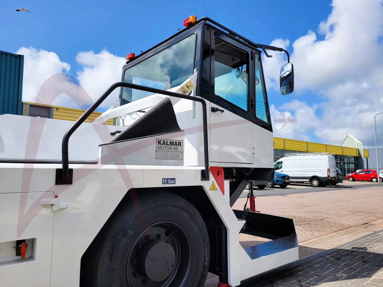 KALMAR MOTOR AB FB 250 - Traktor za vuču zrakoplova: slika KALMAR MOTOR AB FB 250 - Traktor za vuču zrakoplova KALMAR MOTOR AB FB 250 - Traktor za vuču zrakoplova: slika KALMAR MOTOR AB FB 250 - Traktor za vuču zrakoplova