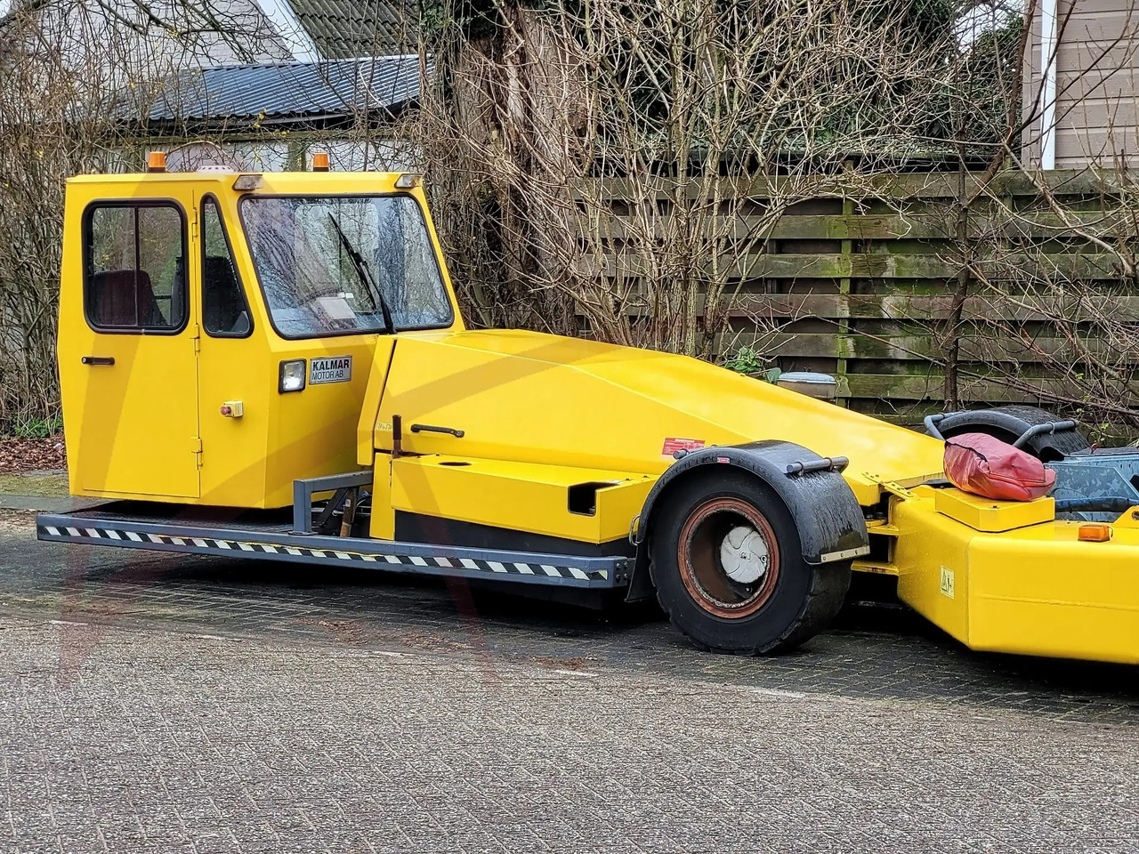 KALMAR TBL180 - Traktor za vuču zrakoplova: slika KALMAR TBL180 - Traktor za vuču zrakoplova KALMAR TBL180 - Traktor za vuču zrakoplova: slika KALMAR TBL180 - Traktor za vuču zrakoplova