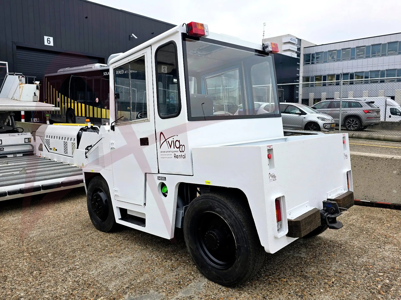 ROFAN ZD80 - Traktor za prtljagu: slika ROFAN ZD80 - Traktor za prtljagu ROFAN ZD80 - Traktor za prtljagu: slika ROFAN ZD80 - Traktor za prtljagu