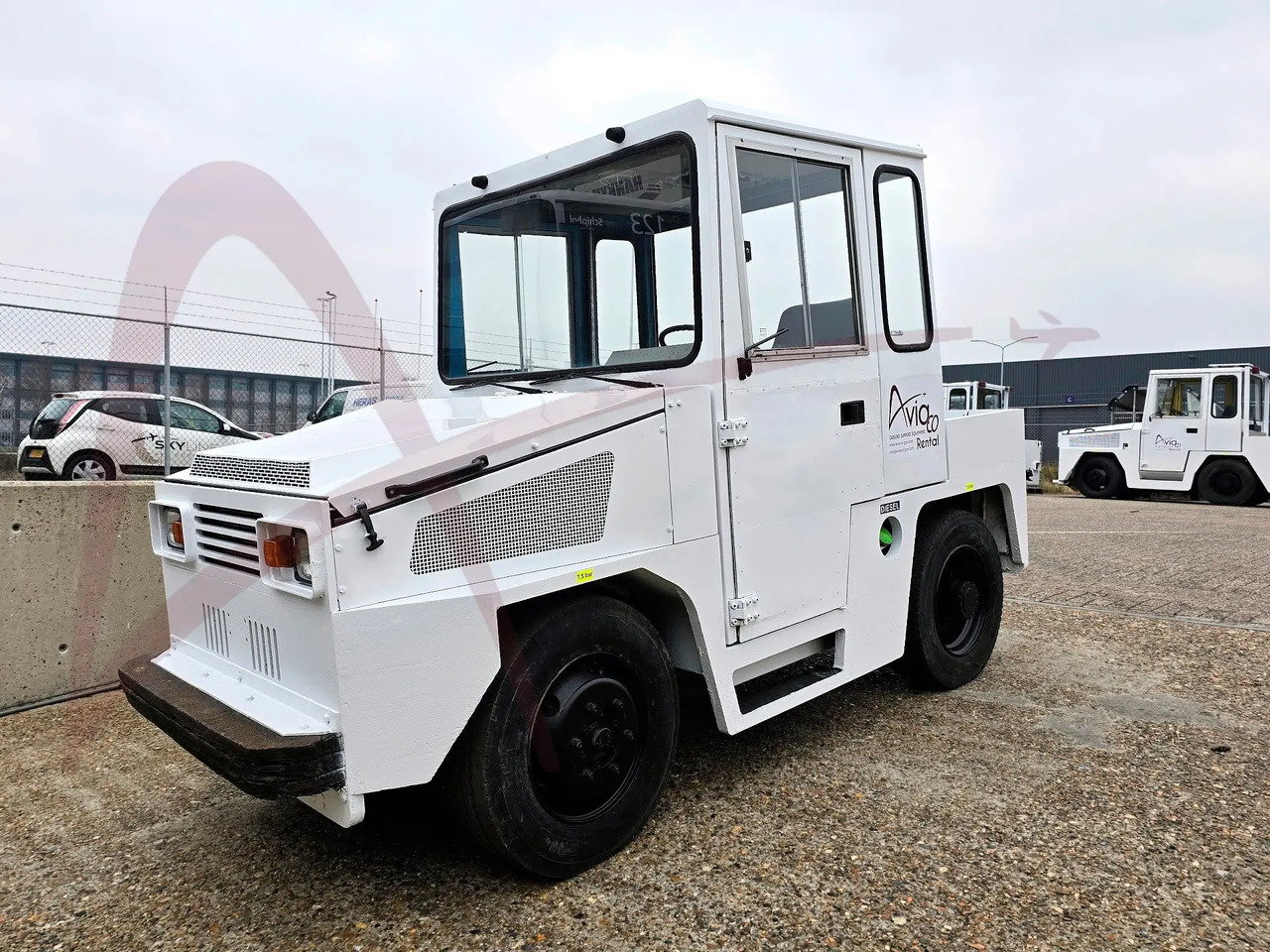 ROFAN ZD80 - Traktor za prtljagu: slika ROFAN ZD80 - Traktor za prtljagu ROFAN ZD80 - Traktor za prtljagu: slika ROFAN ZD80 - Traktor za prtljagu