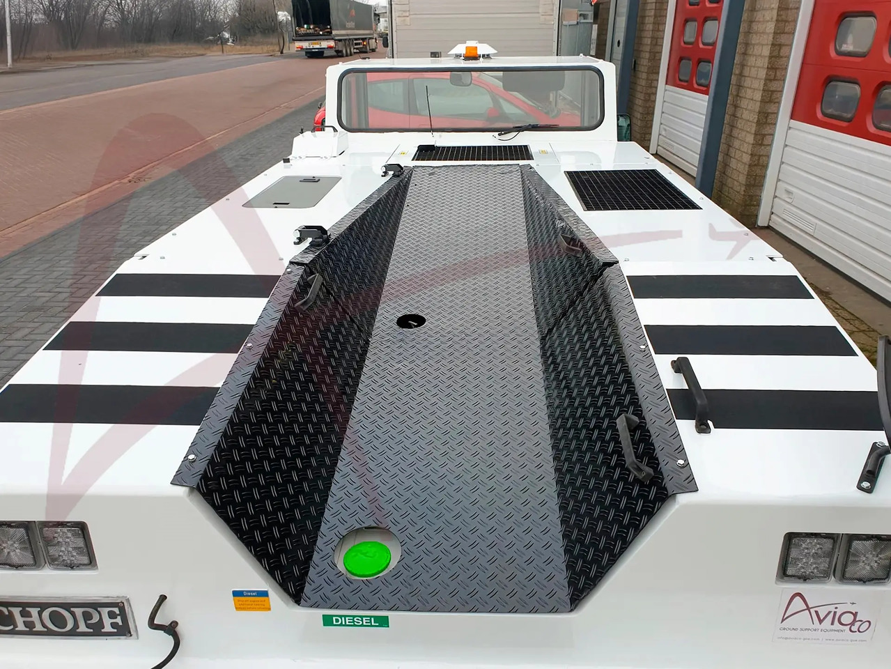 SCHOPF F110 - Traktor za vuču zrakoplova: slika SCHOPF F110 - Traktor za vuču zrakoplova SCHOPF F110 - Traktor za vuču zrakoplova: slika SCHOPF F110 - Traktor za vuču zrakoplova