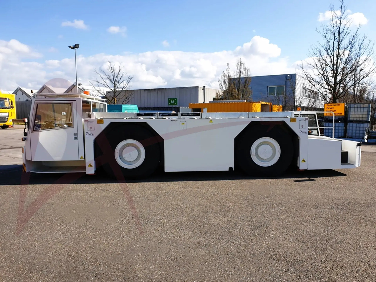 SCHOPF F396 - Traktor za vuču zrakoplova: slika SCHOPF F396 - Traktor za vuču zrakoplova SCHOPF F396 - Traktor za vuču zrakoplova: slika SCHOPF F396 - Traktor za vuču zrakoplova