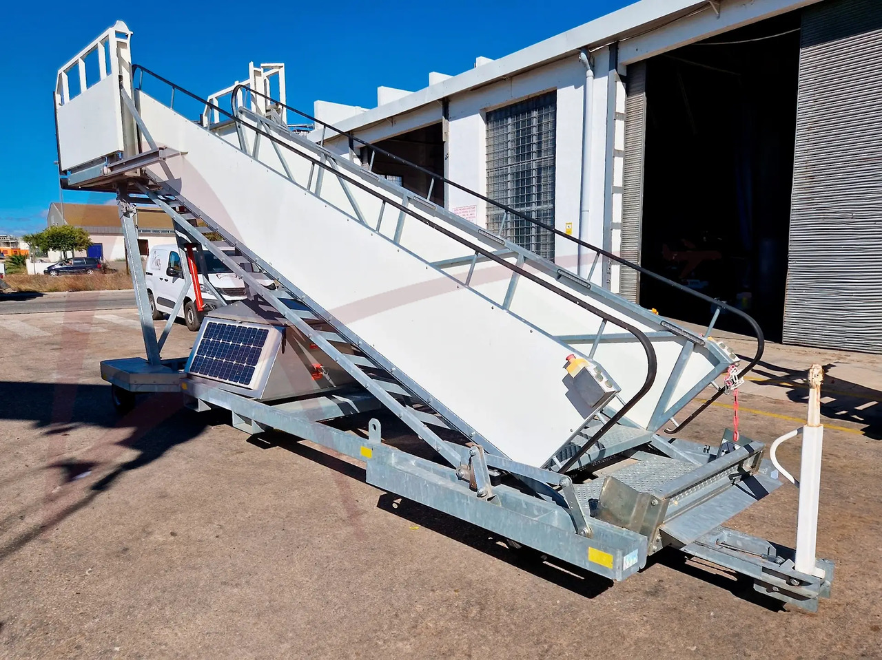 SPS PT-18_2 - Putničke stepenice: slika SPS PT-18_2 - Putničke stepenice SPS PT-18_2 - Putničke stepenice: slika SPS PT-18_2 - Putničke stepenice