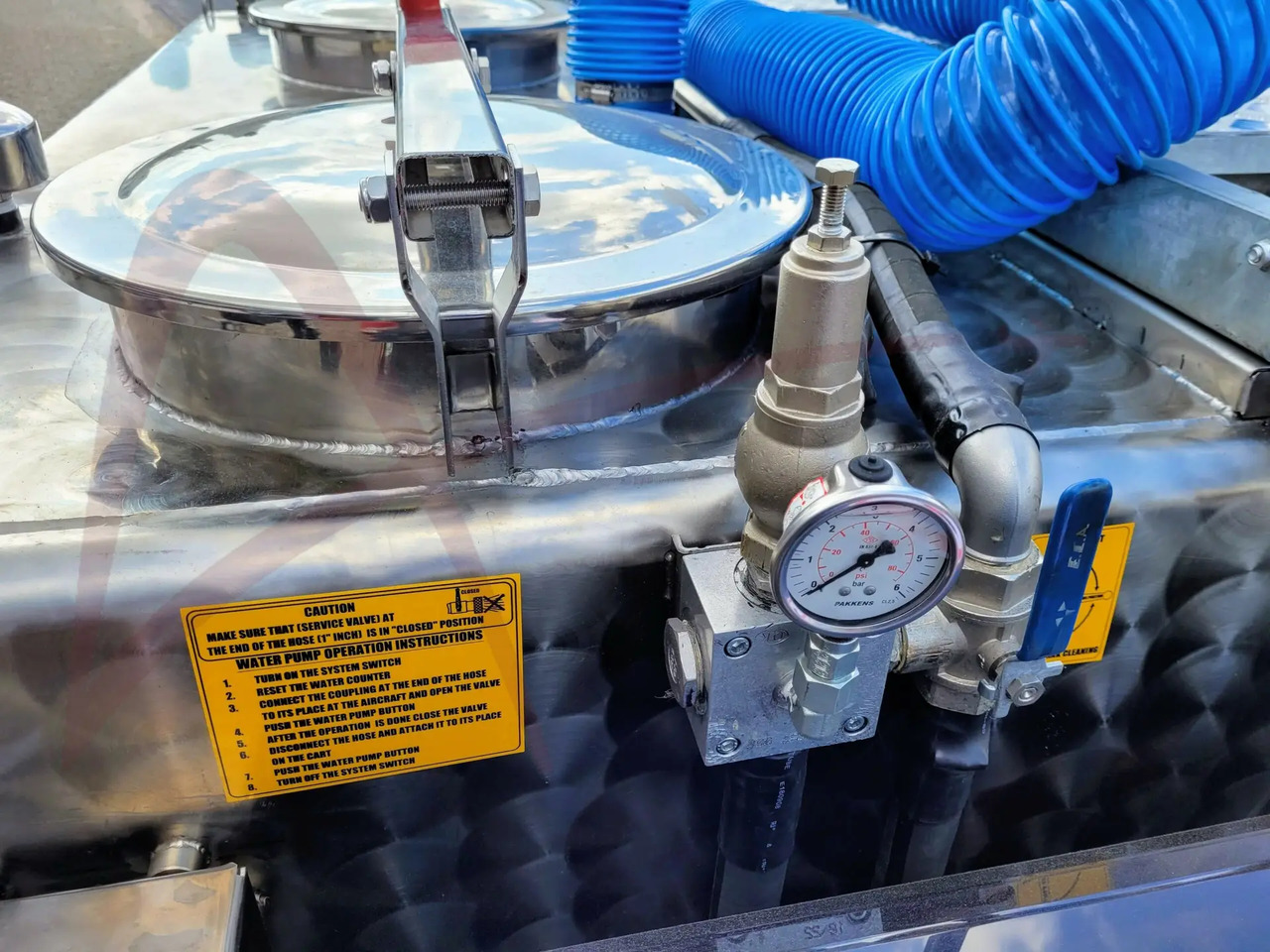 Novi Vozilo za fekalije TIMSAN LSC300/700E: slika Novi Vozilo za fekalije TIMSAN LSC300/700E Novi Vozilo za fekalije TIMSAN LSC300/700E: slika Novi Vozilo za fekalije TIMSAN LSC300/700E