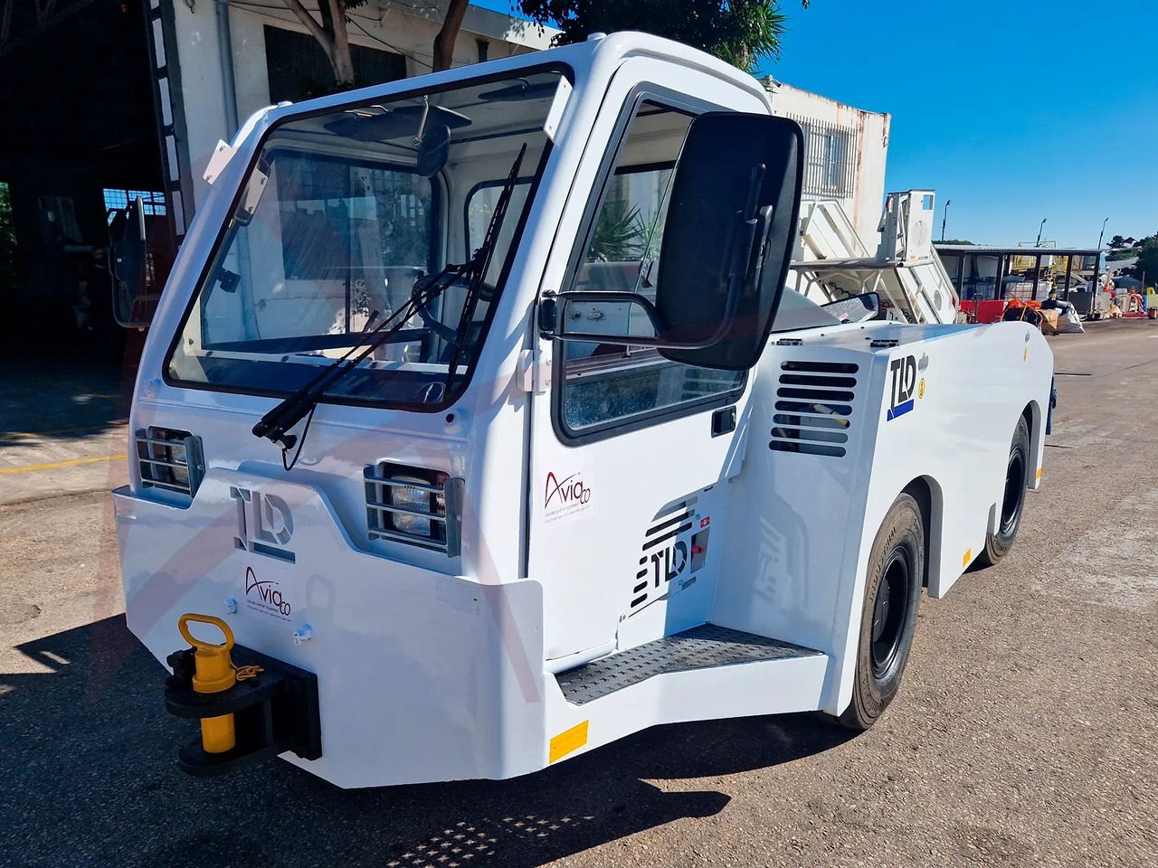 TLD TMX-150/15 - Traktor za vuču zrakoplova: slika TLD TMX-150/15 - Traktor za vuču zrakoplova TLD TMX-150/15 - Traktor za vuču zrakoplova: slika TLD TMX-150/15 - Traktor za vuču zrakoplova