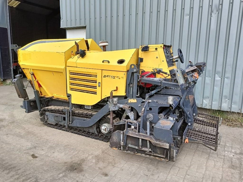 Bomag BF 223 C asfalteermachine asphalt paver dynamo - Finišer za asfalt: slika Bomag BF 223 C asfalteermachine asphalt paver dynamo - Finišer za asfalt Bomag BF 223 C asfalteermachine asphalt paver dynamo - Finišer za asfalt: slika Bomag BF 223 C asfalteermachine asphalt paver dynamo - Finišer za asfalt