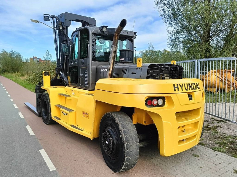 Hyundai 160 D-9 heftruck forklift stapler 16 ton CE - Diesel viličar: slika Hyundai 160 D-9 heftruck forklift stapler 16 ton CE - Diesel viličar Hyundai 160 D-9 heftruck forklift stapler 16 ton CE - Diesel viličar: slika Hyundai 160 D-9 heftruck forklift stapler 16 ton CE - Diesel viličar