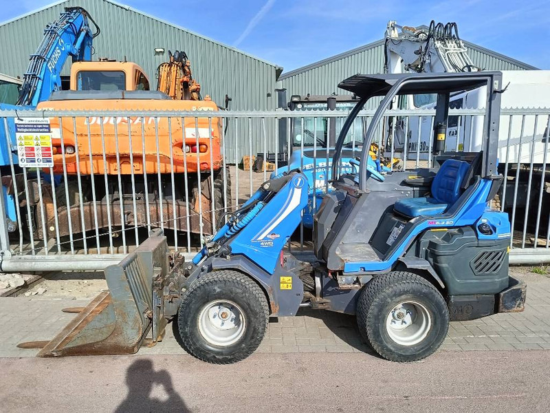 MultiOne 6.3 SD minishovel loader lader 4x4 uitschuifmast - Utovarivač na kotačima: slika MultiOne 6.3 SD minishovel loader lader 4x4 uitschuifmast - Utovarivač na kotačima MultiOne 6.3 SD minishovel loader lader 4x4 uitschuifmast - Utovarivač na kotačima: slika MultiOne 6.3 SD minishovel loader lader 4x4 uitschuifmast - Utovarivač na kotačima