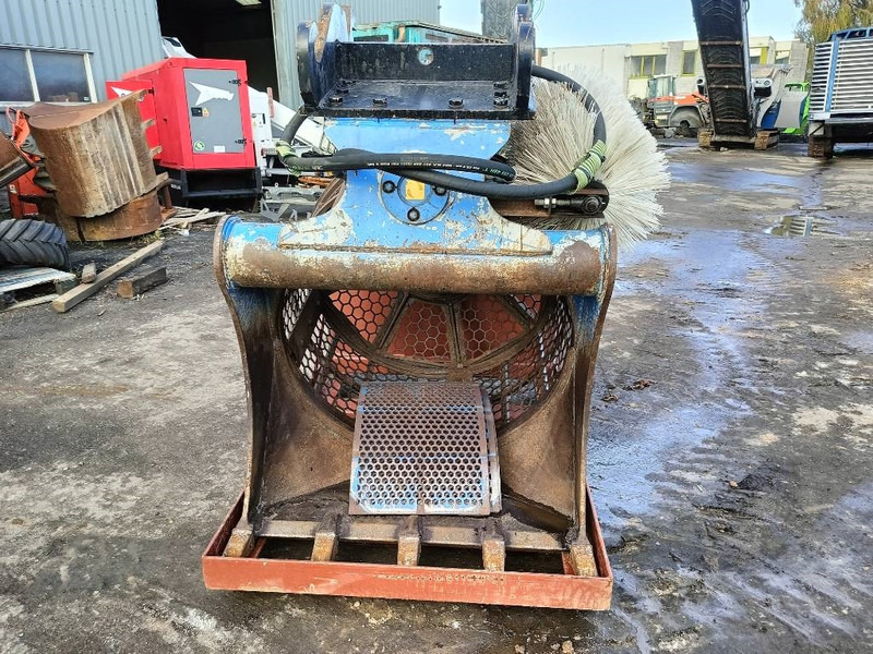 Trevibenne BVR 12E screening bucket sorteringskuffer zeefbak - Screener: slika Trevibenne BVR 12E screening bucket sorteringskuffer zeefbak - Screener Trevibenne BVR 12E screening bucket sorteringskuffer zeefbak - Screener: slika Trevibenne BVR 12E screening bucket sorteringskuffer zeefbak - Screener