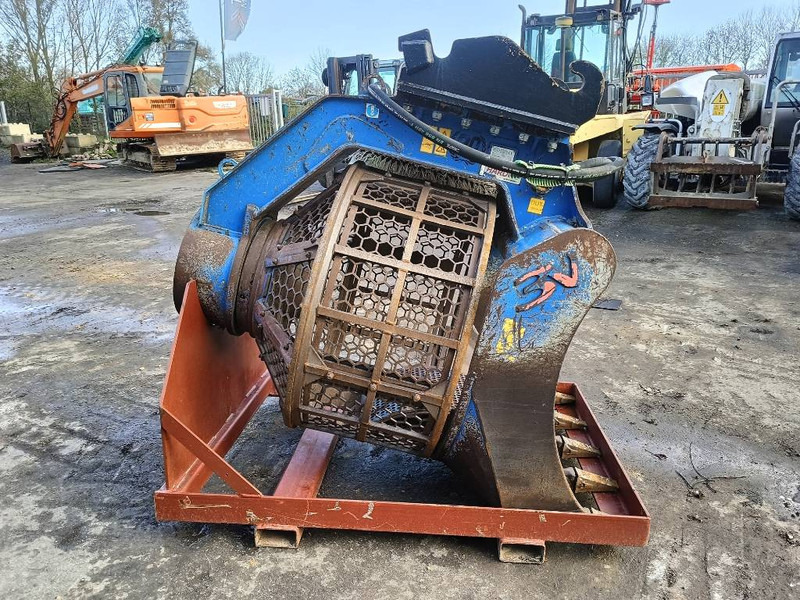 Trevibenne BVR 12E screening bucket sorteringskuffer zeefbak - Screener: slika Trevibenne BVR 12E screening bucket sorteringskuffer zeefbak - Screener Trevibenne BVR 12E screening bucket sorteringskuffer zeefbak - Screener: slika Trevibenne BVR 12E screening bucket sorteringskuffer zeefbak - Screener
