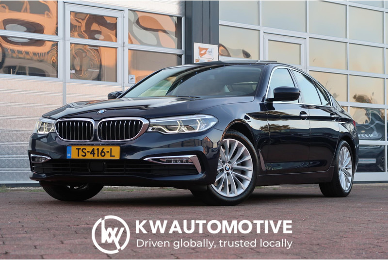 BMW 5 Serie 520i Corporate High Executive SCHUIFDAK/ NAPPA-LEDER/ ACC/ HEAD-UP/ H&K / ETC. - Limuzina: slika BMW 5 Serie 520i Corporate High Executive SCHUIFDAK/ NAPPA-LEDER/ ACC/ HEAD-UP/ H&K / ETC. - Limuzina BMW 5 Serie 520i Corporate High Executive SCHUIFDAK/ NAPPA-LEDER/ ACC/ HEAD-UP/ H&K / ETC. - Limuzina: slika BMW 5 Serie 520i Corporate High Executive SCHUIFDAK/ NAPPA-LEDER/ ACC/ HEAD-UP/ H&K / ETC. - Limuzina
