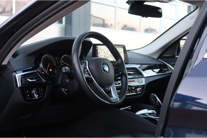BMW 5 Serie 520i Corporate High Executive SCHUIFDAK/ NAPPA-LEDER/ ACC/ HEAD-UP/ H&K / ETC. - Limuzina: slika BMW 5 Serie 520i Corporate High Executive SCHUIFDAK/ NAPPA-LEDER/ ACC/ HEAD-UP/ H&K / ETC. - Limuzina BMW 5 Serie 520i Corporate High Executive SCHUIFDAK/ NAPPA-LEDER/ ACC/ HEAD-UP/ H&K / ETC. - Limuzina: slika BMW 5 Serie 520i Corporate High Executive SCHUIFDAK/ NAPPA-LEDER/ ACC/ HEAD-UP/ H&K / ETC. - Limuzina