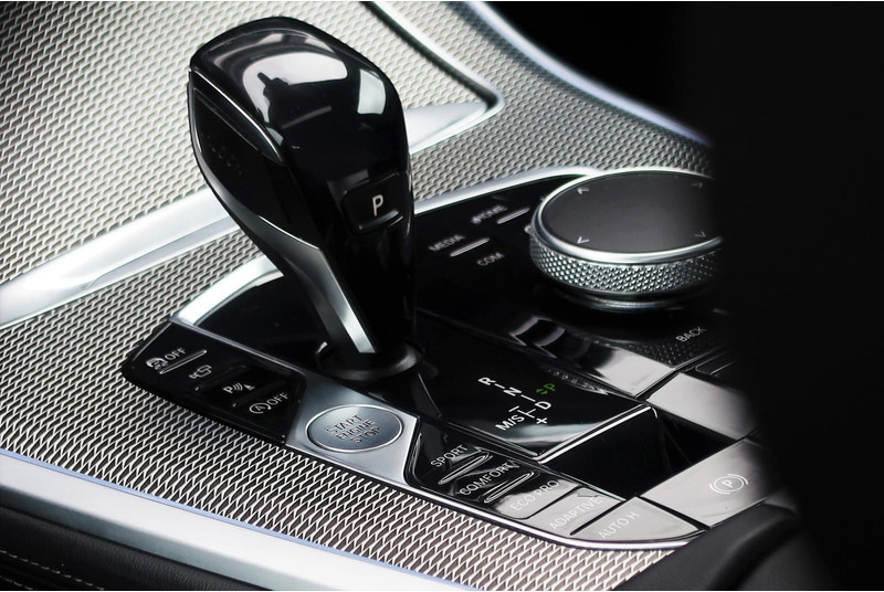 SUV BMW X5 xDrive30d High Executive M SPORT/ PANO/ LUCHT/ HEAD-UP/ H&K/ LASER: slika SUV BMW X5 xDrive30d High Executive M SPORT/ PANO/ LUCHT/ HEAD-UP/ H&K/ LASER