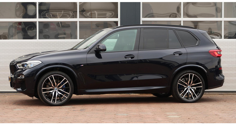 SUV BMW X5 xDrive30d High Executive M SPORT/ PANO/ LUCHT/ HEAD-UP/ H&K/ LASER: slika SUV BMW X5 xDrive30d High Executive M SPORT/ PANO/ LUCHT/ HEAD-UP/ H&K/ LASER