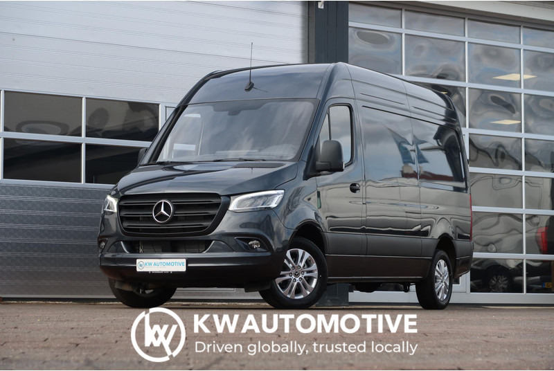 Mercedes-Benz Sprinter 317 CDI L2H2 RWD BPM VRIJ/ AUT/ 3.5T/ LED/ CAMERA/ MBUX/ CRUISE/ CLIMA - Furgon: slika Mercedes-Benz Sprinter 317 CDI L2H2 RWD BPM VRIJ/ AUT/ 3.5T/ LED/ CAMERA/ MBUX/ CRUISE/ CLIMA - Furgon Mercedes-Benz Sprinter 317 CDI L2H2 RWD BPM VRIJ/ AUT/ 3.5T/ LED/ CAMERA/ MBUX/ CRUISE/ CLIMA - Furgon: slika Mercedes-Benz Sprinter 317 CDI L2H2 RWD BPM VRIJ/ AUT/ 3.5T/ LED/ CAMERA/ MBUX/ CRUISE/ CLIMA - Furgon