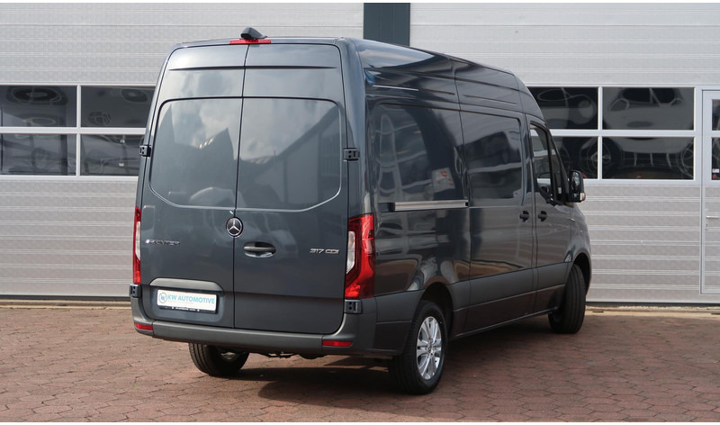 Mercedes-Benz Sprinter 317 CDI L2H2 RWD BPM VRIJ/ AUT/ 3.5T/ LED/ CAMERA/ MBUX/ CRUISE/ CLIMA - Furgon: slika Mercedes-Benz Sprinter 317 CDI L2H2 RWD BPM VRIJ/ AUT/ 3.5T/ LED/ CAMERA/ MBUX/ CRUISE/ CLIMA - Furgon Mercedes-Benz Sprinter 317 CDI L2H2 RWD BPM VRIJ/ AUT/ 3.5T/ LED/ CAMERA/ MBUX/ CRUISE/ CLIMA - Furgon: slika Mercedes-Benz Sprinter 317 CDI L2H2 RWD BPM VRIJ/ AUT/ 3.5T/ LED/ CAMERA/ MBUX/ CRUISE/ CLIMA - Furgon