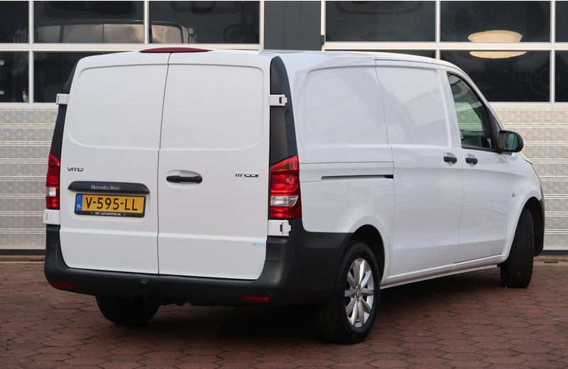 Mali kombi Mercedes-Benz Vito 111 CDI Lang AIRCO/ CRUISE/ TREKHAAK: slika Mali kombi Mercedes-Benz Vito 111 CDI Lang AIRCO/ CRUISE/ TREKHAAK