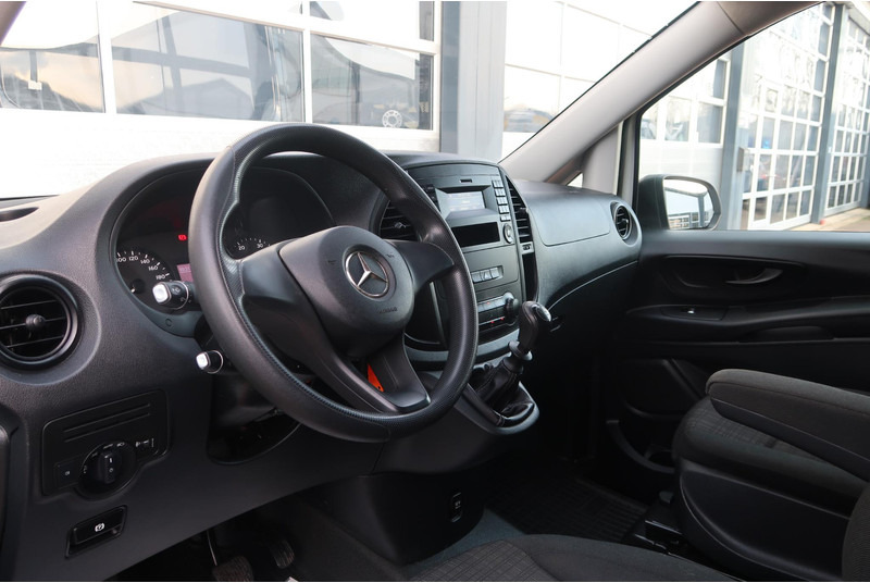 Mali kombi Mercedes-Benz Vito 111 CDI Lang AIRCO/ CRUISE/ TREKHAAK: slika Mali kombi Mercedes-Benz Vito 111 CDI Lang AIRCO/ CRUISE/ TREKHAAK