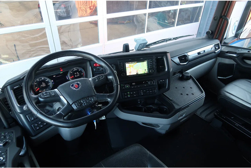 Scania 540S NGS FULL AIR/ RETARDER/ ALCOA/ LEATHER/ 2X TANK/ PARK AIRCO - Tegljač: slika Scania 540S NGS FULL AIR/ RETARDER/ ALCOA/ LEATHER/ 2X TANK/ PARK AIRCO - Tegljač Scania 540S NGS FULL AIR/ RETARDER/ ALCOA/ LEATHER/ 2X TANK/ PARK AIRCO - Tegljač: slika Scania 540S NGS FULL AIR/ RETARDER/ ALCOA/ LEATHER/ 2X TANK/ PARK AIRCO - Tegljač