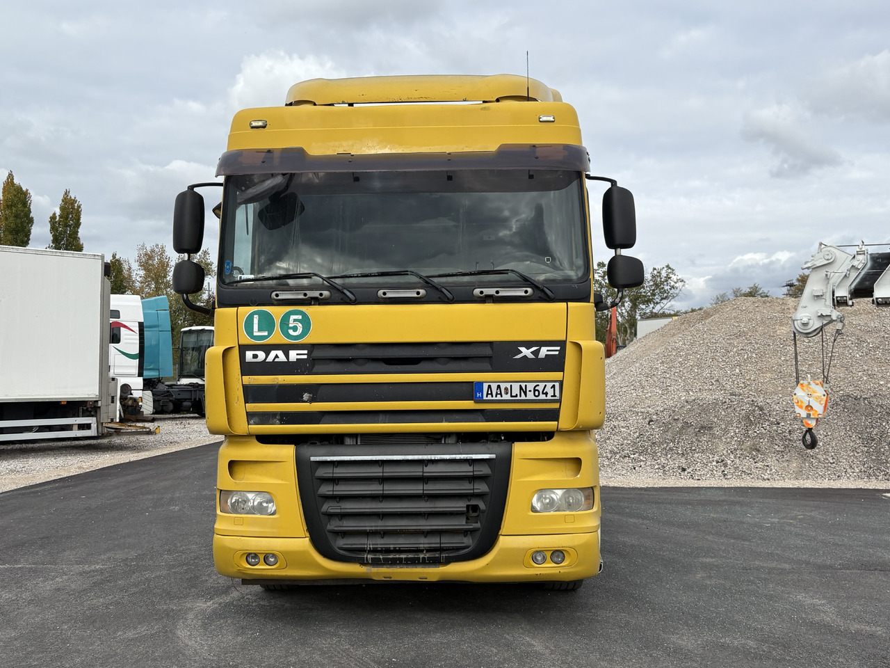 DAF Xf 105.410 EURO5 standard automatic 4x2 - Tegljač: slika DAF Xf 105.410 EURO5 standard automatic 4x2 - Tegljač DAF Xf 105.410 EURO5 standard automatic 4x2 - Tegljač: slika DAF Xf 105.410 EURO5 standard automatic 4x2 - Tegljač