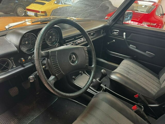 MERCEDES-BENZ 200 D/8 W115 - Limuzina: slika MERCEDES-BENZ 200 D/8 W115 - Limuzina MERCEDES-BENZ 200 D/8 W115 - Limuzina: slika MERCEDES-BENZ 200 D/8 W115 - Limuzina