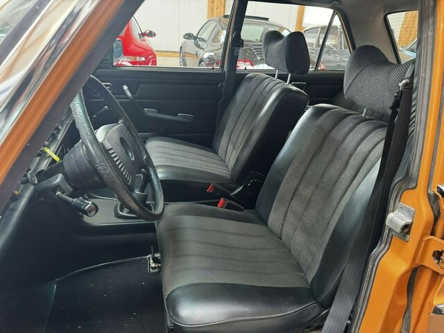 MERCEDES-BENZ 200 D/8 W115 - Limuzina: slika MERCEDES-BENZ 200 D/8 W115 - Limuzina MERCEDES-BENZ 200 D/8 W115 - Limuzina: slika MERCEDES-BENZ 200 D/8 W115 - Limuzina