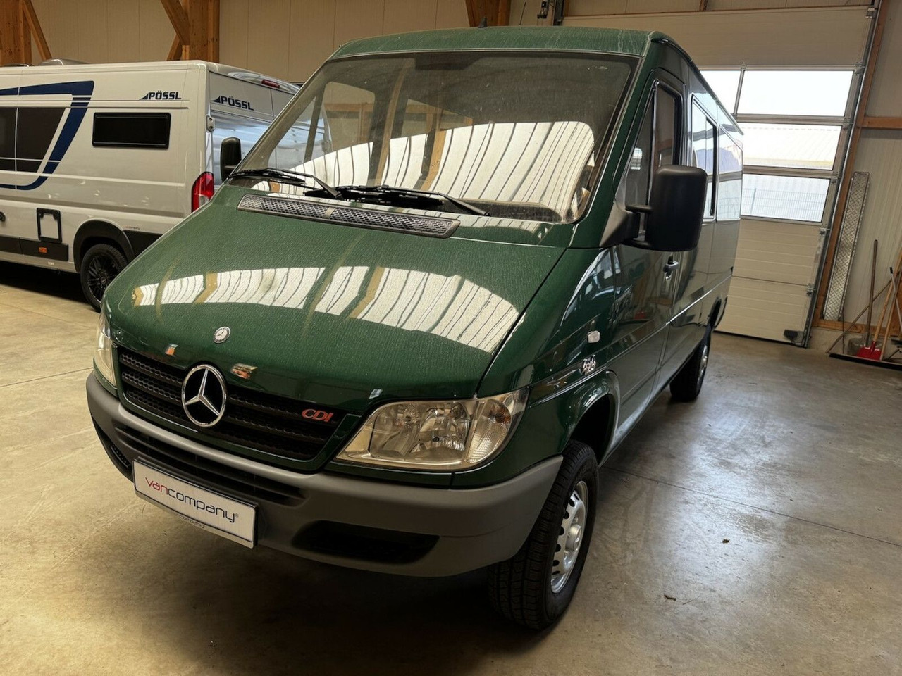 Mercedes-Benz Sprinter 313 CDI 4x4 Allrad ZG3 Topzustand! - Putnički kombi, Dostavno vozilo s dvostrukom kabinom: slika Mercedes-Benz Sprinter 313 CDI 4x4 Allrad ZG3 Topzustand! - Putnički kombi, Dostavno vozilo s dvostrukom kabinom Mercedes-Benz Sprinter 313 CDI 4x4 Allrad ZG3 Topzustand! - Putnički kombi, Dostavno vozilo s dvostrukom kabinom: slika Mercedes-Benz Sprinter 313 CDI 4x4 Allrad ZG3 Topzustand! - Putnički kombi, Dostavno vozilo s dvostrukom kabinom